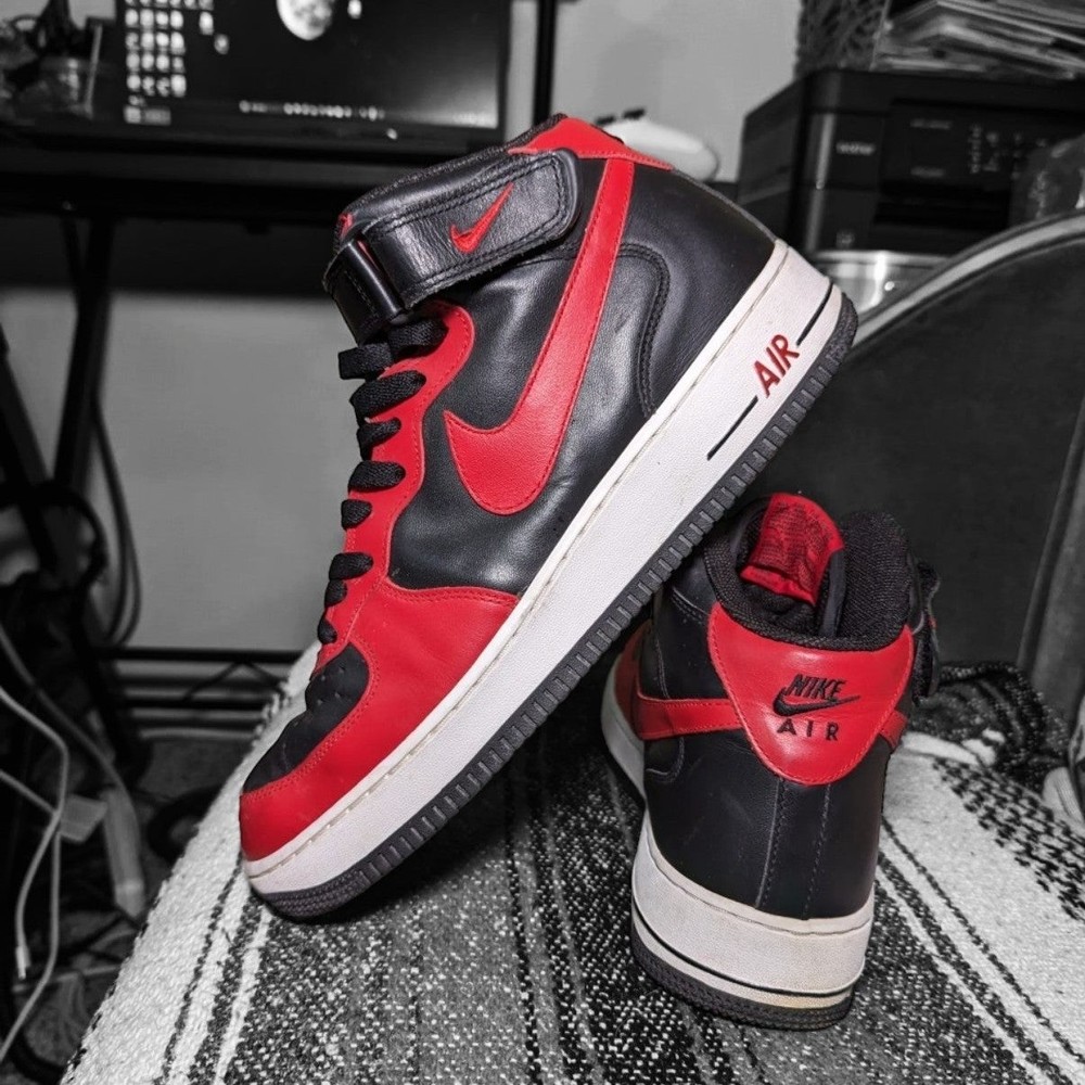 VTG 2004 NIKE Air Force 1 Mid Bred Reverse Red Black - Size 11